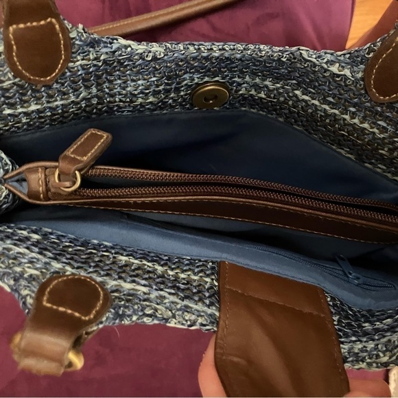 Rossetti handbag (new without tags) comes with coin purse! - Picture 2 of 3